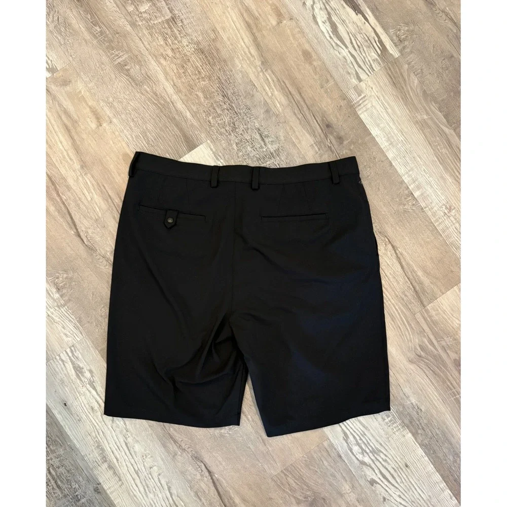 Greg Norman ML75 Microlux Golf Shorts Mens 36 Black Dry Performance Flat Front